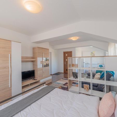 Appartamento Casa Zorilor Cluj Esterno foto