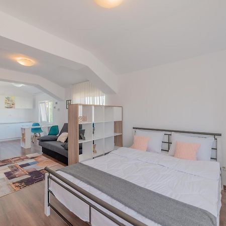 Appartamento Casa Zorilor Cluj Esterno foto